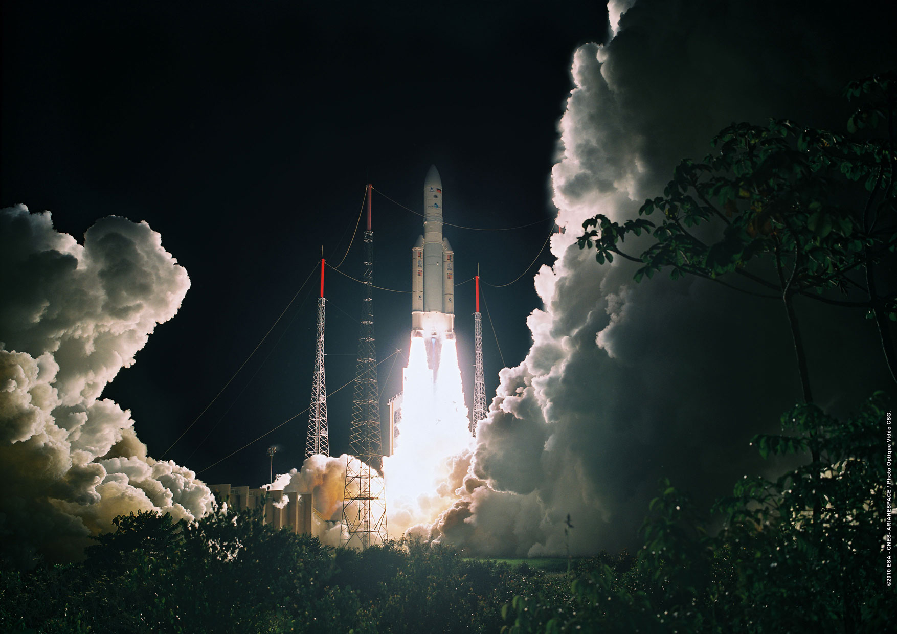 Une 71e mission réussie pour Ariane 5