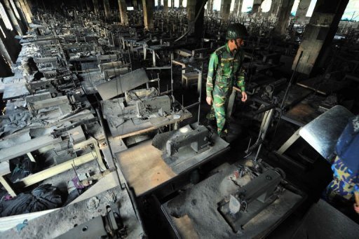 Bangladesh: au moins 110 morts dans l'incendie d'une usine de confection