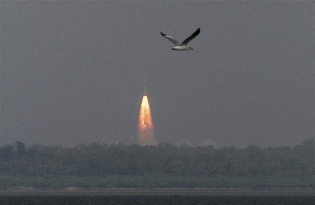 L'Inde envoie son premier engin spatial vers Mars