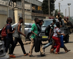 Ivory Coast Seeks End to Unrest as Gunfire Cuts off Port