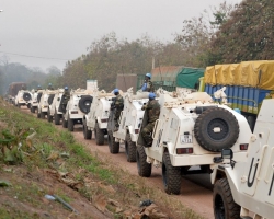 Ivory Coast mutineers hold defence minister in pay standoff